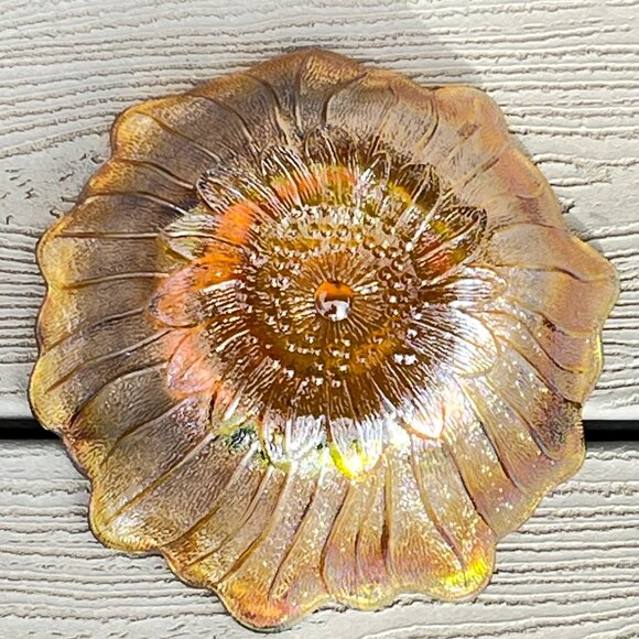 Vintage Indiana Glass Co Amber Glass pons Pattern Sunflower Lily Bowl 7" Dish - Picture 5 of 7